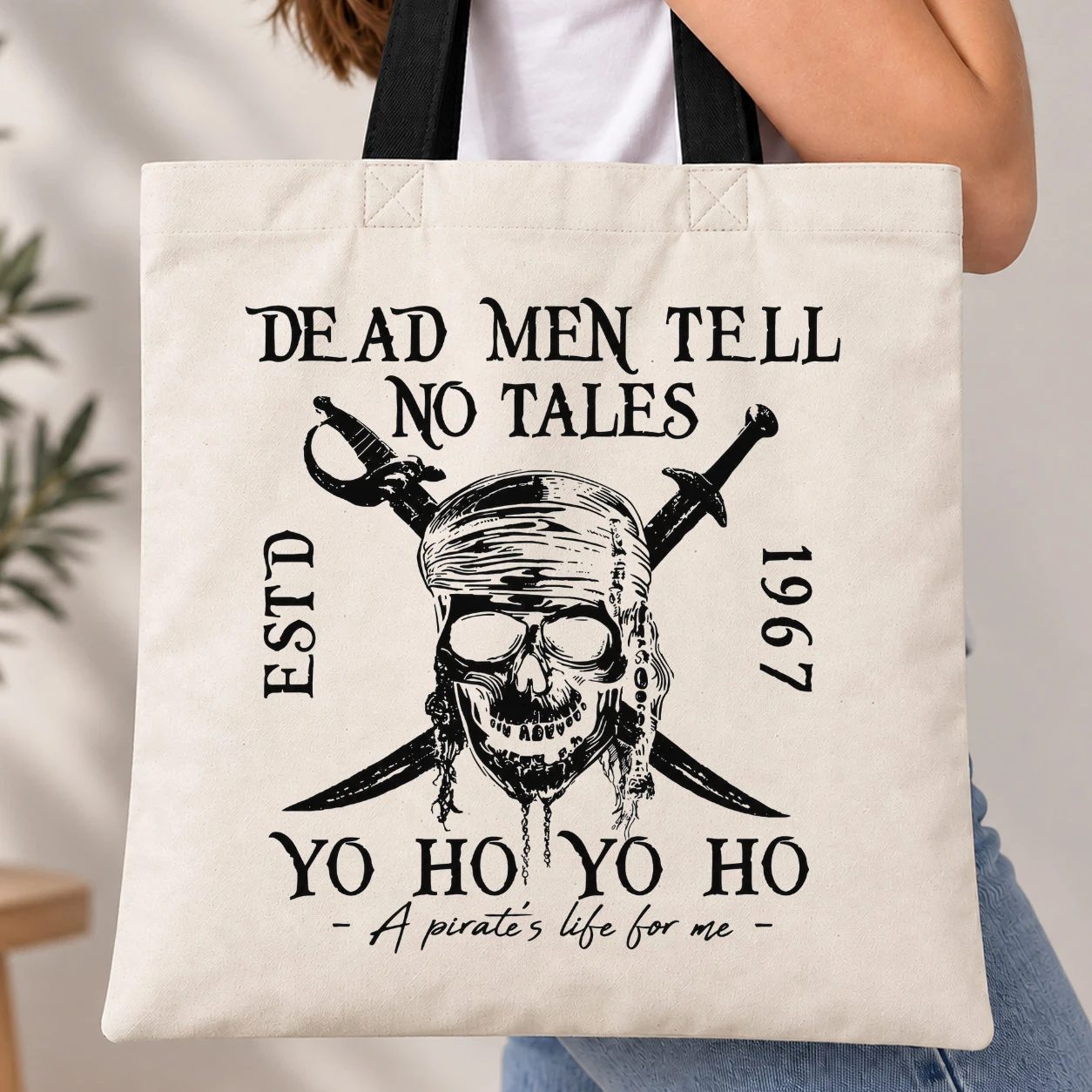 Taška s barevným uchem - Dead Men Tell No Tales