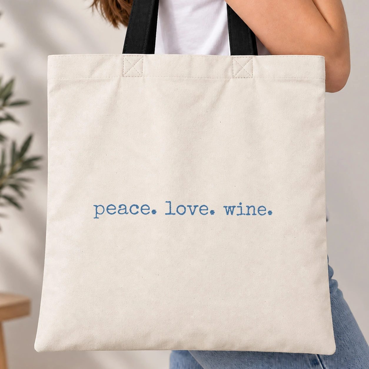 Taška s barevným uchem - peace. love. wine.