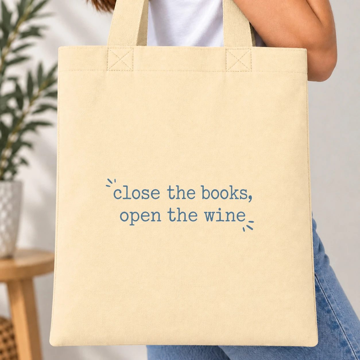 Taška barevná - Close the books, open the wine